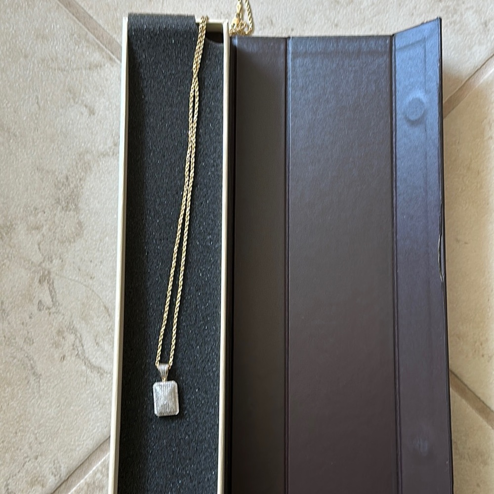 A diamond piece and chain